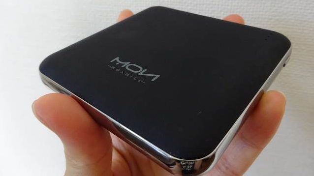 レビュー モバイルバッテリー Moxncie Mon1043 手のひらサイズ うにゅらいふ レビュー モバイルバッテリー Moxncie Mon1043 手のひらサイズ うにゅらいふ